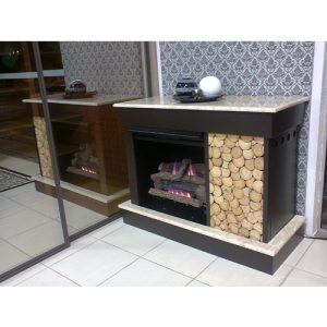 LAREIRA ROMANA DE PAREDE COM DEPOSITO MARROM